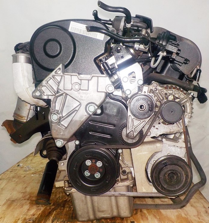 Двигатель Volkswagen AXW - 019737 AT FF коса+комп 4