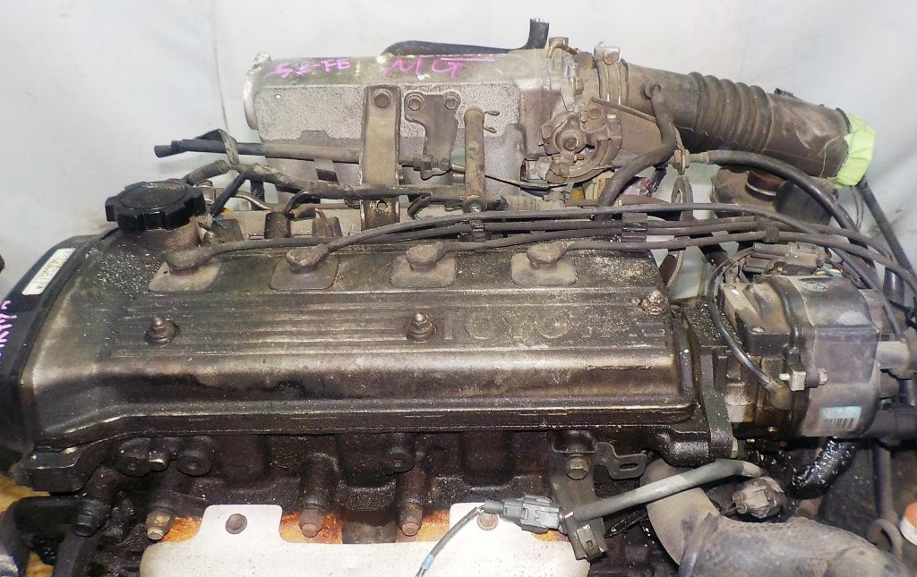 Двигатель Toyota 5E-FE - 0880195 AT A244F FF 4WD трамблер коса+комп 2
