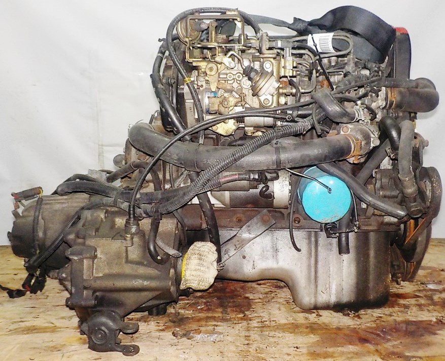 Двигатель Nissan CD17 - 702042X MT RS5F31A FF гидравлическая 4