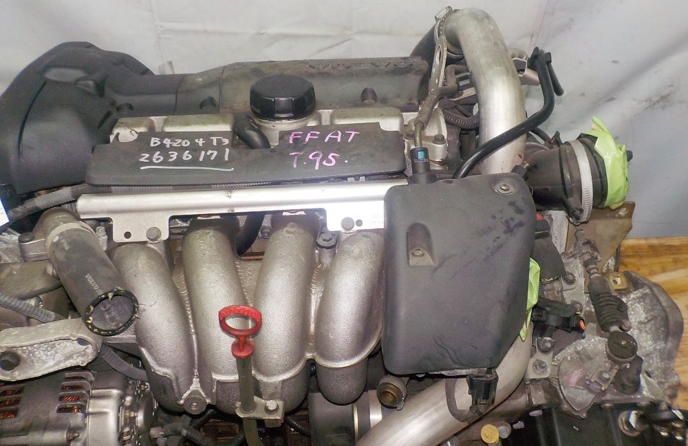 Двигатель Volvo B4204T3 - 2636171 AT 2