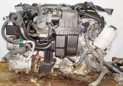 Двигатель Toyota 2ZR-FXE - 6637141 CVT P610-01A FF ZVW50 15′ коса+комп 1