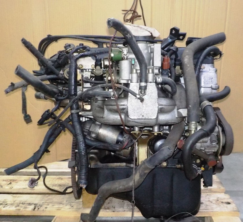 Двигатель Nissan CG13-DE - 246387A AT FF, брак крышки клапанов, без КПП 5