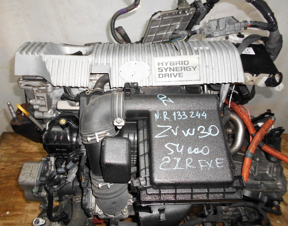 Двигатель Toyota 2ZR-FXE - R133244 AT FF ZVW30 54 000 km коса+комп 2