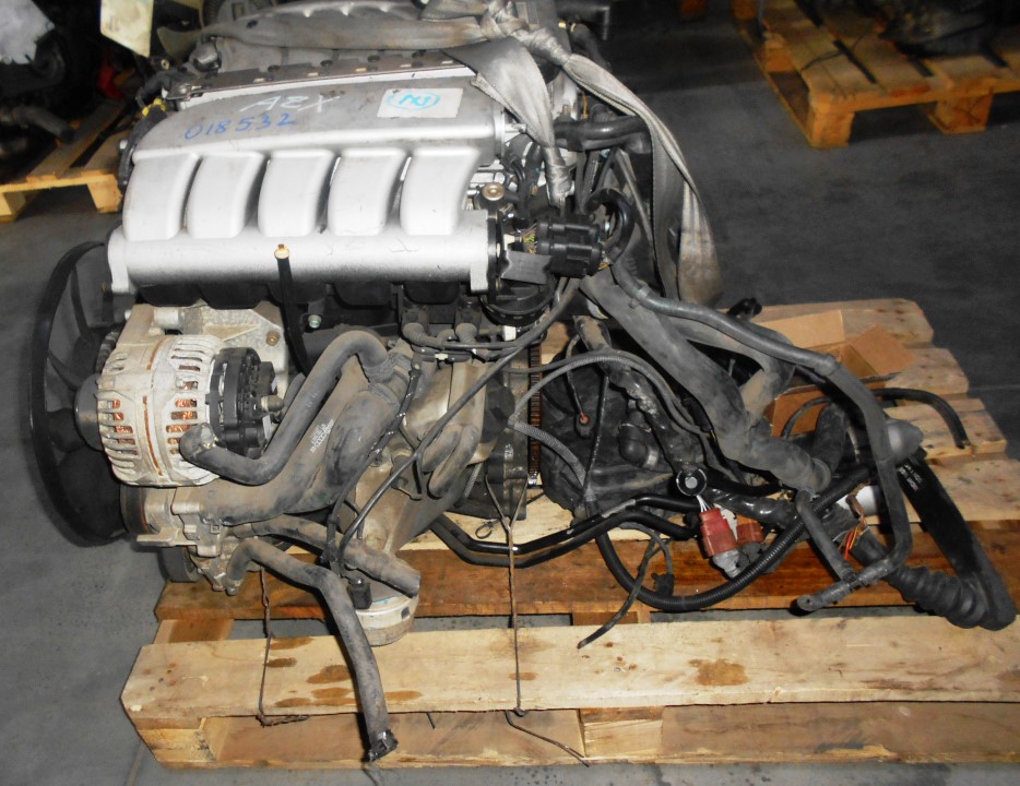 Двигатель Volkswagen AZX - 018532 AT FF коса+комп, без КПП 5