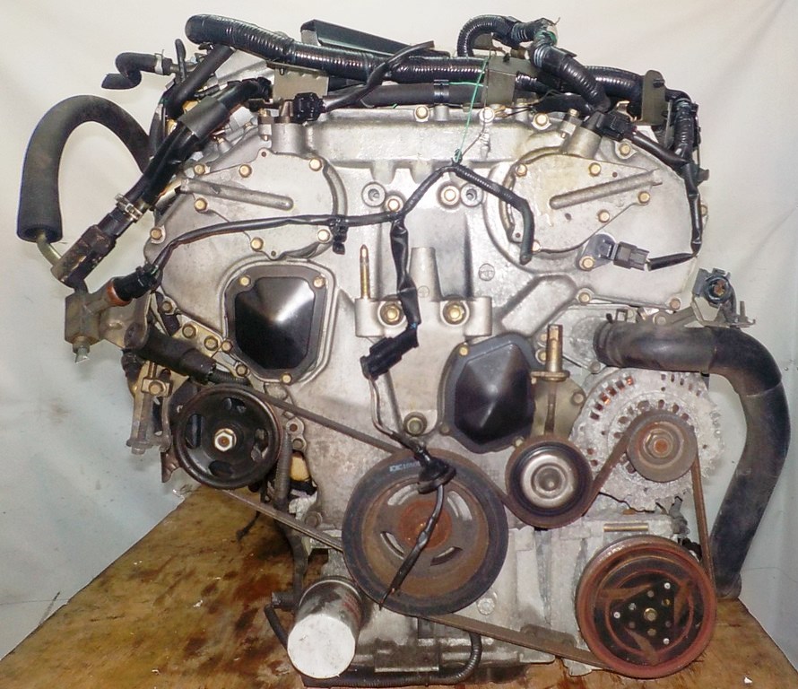 Двигатель Nissan VQ25-DD - 128620A AT RE4F04B FF A33 NEO без датчика скорости коса+комп 4