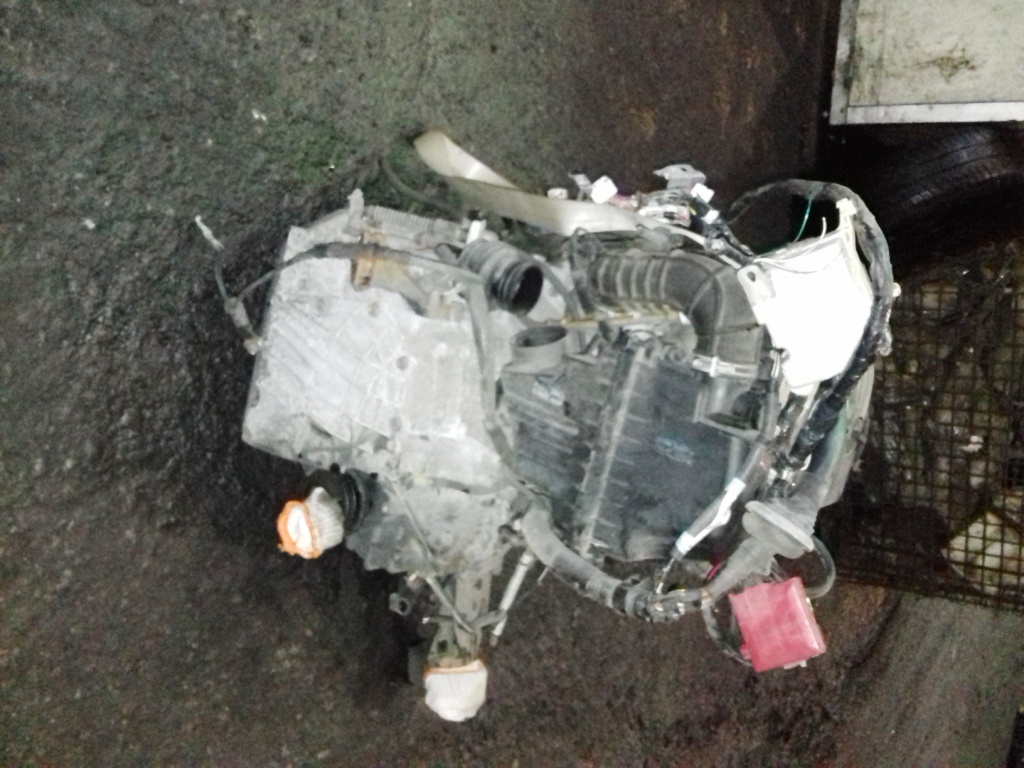 Двигатель Toyota 1NZ-FE - B402696 AT U340F FF 4WD NCP65 механический дроссель коса+комп 5